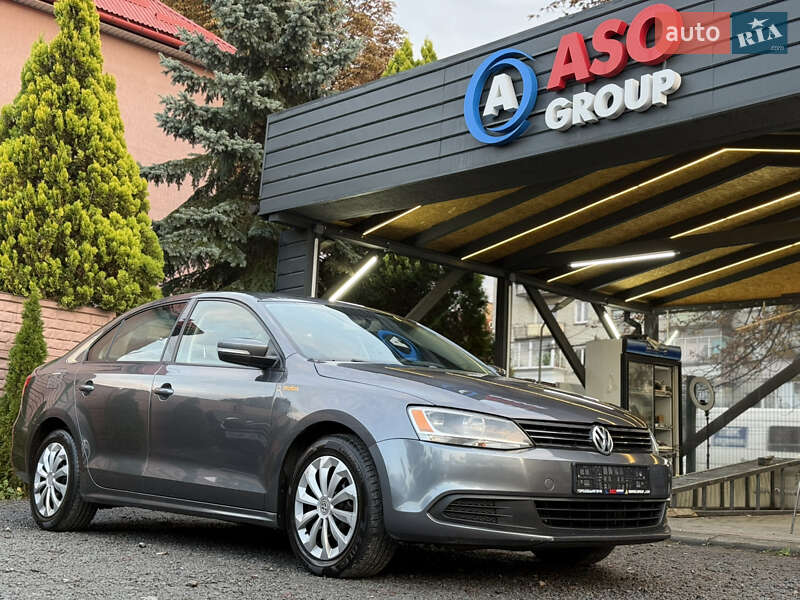 Седан Volkswagen Jetta 2014 в Львове фото 11 Седан Volkswagen Jetta 2014 в Львове