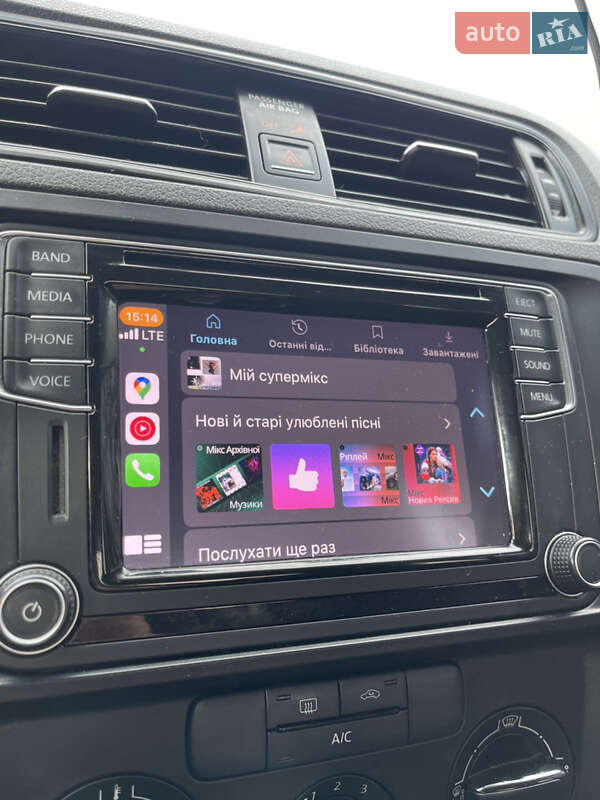 Седан Volkswagen Jetta 2015 в Киеве фото 37 Седан Volkswagen Jetta 2015 в Киеве