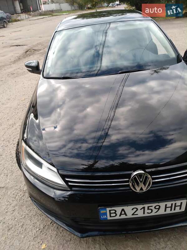 Седан Volkswagen Jetta 2011 в Еланце