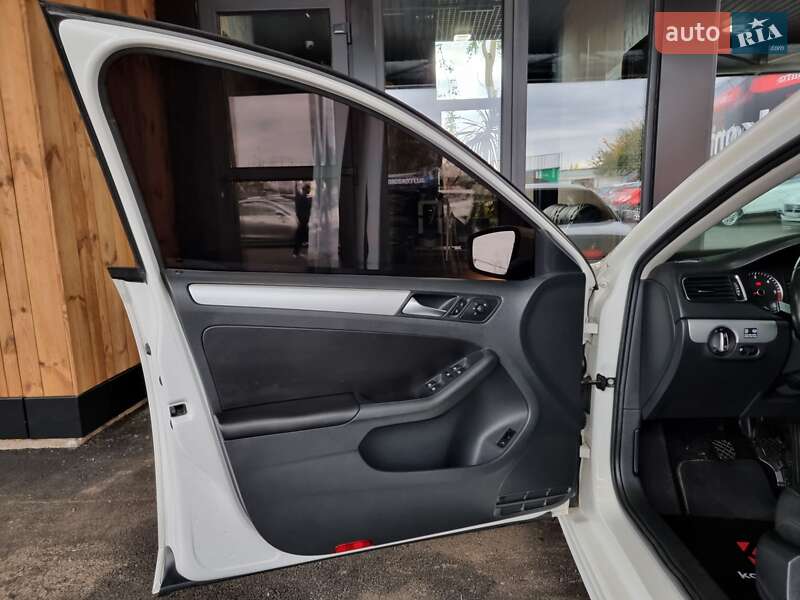 Седан Volkswagen Jetta 2012 в Вінниці фото 36 Седан Volkswagen Jetta 2012 в Вінниці