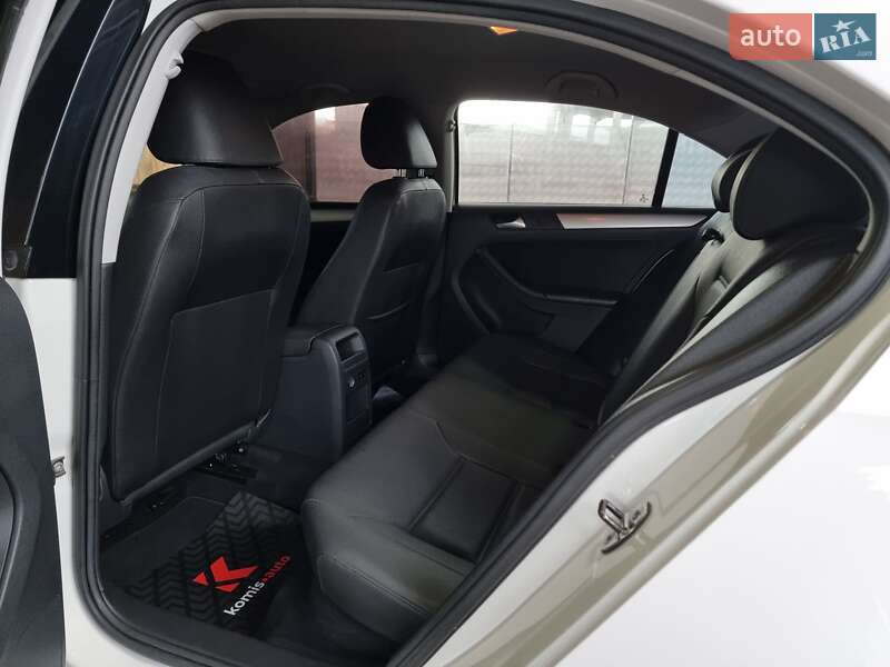 Седан Volkswagen Jetta 2012 в Вінниці фото 56 Седан Volkswagen Jetta 2012 в Вінниці