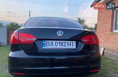 Седан Volkswagen Jetta 2014 в 