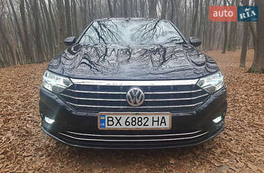 Седан Volkswagen Jetta 2018 в 
