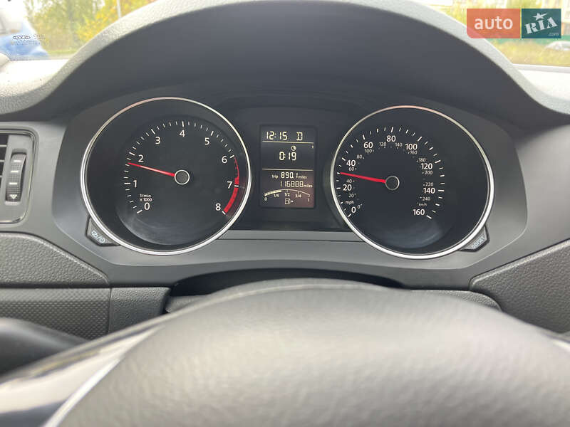 Седан Volkswagen Jetta 2014 в Києві фото 21 Седан Volkswagen Jetta 2014 в Києві