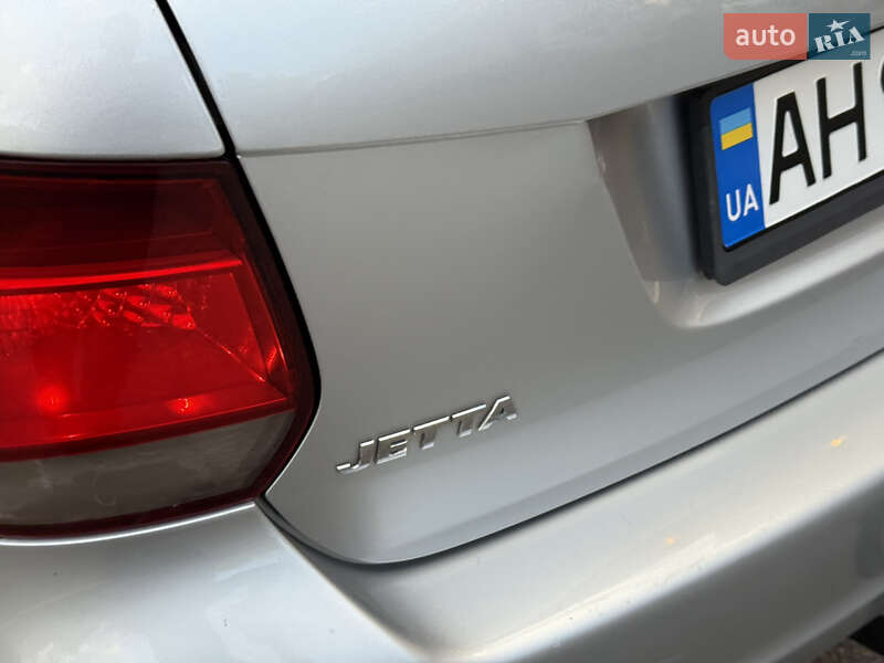 Універсал Volkswagen Jetta 2009 в Дніпрі