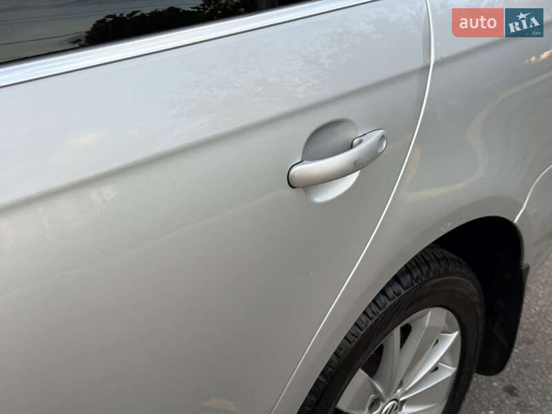 Універсал Volkswagen Jetta 2009 в Дніпрі