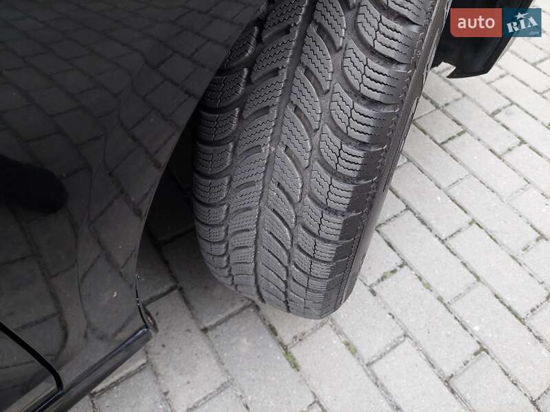 Седан Volkswagen Jetta 2016 в Львове