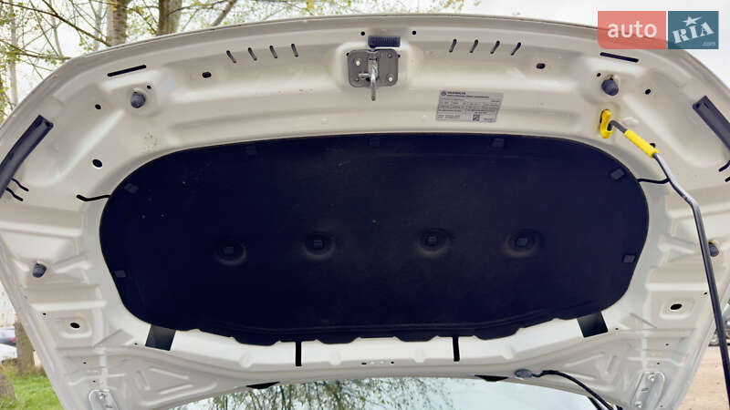 Седан Volkswagen Jetta 2024 в Черкасах