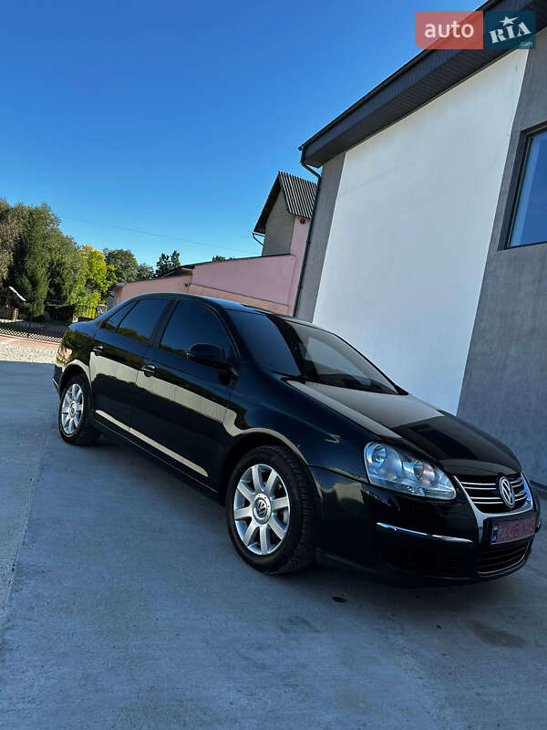 Седан Volkswagen Jetta 2006 в Надворной фото 6 Седан Volkswagen Jetta 2006 в Надворной