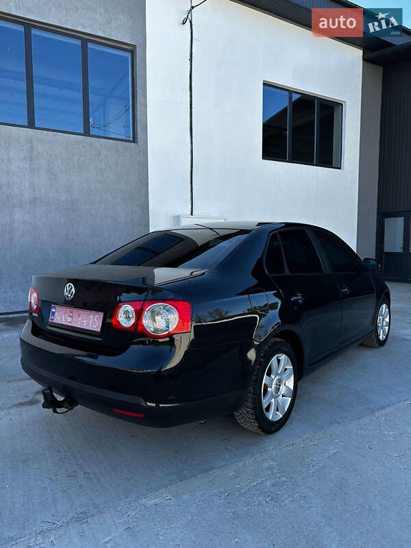 Седан Volkswagen Jetta 2006 в Надворной фото 9 Седан Volkswagen Jetta 2006 в Надворной