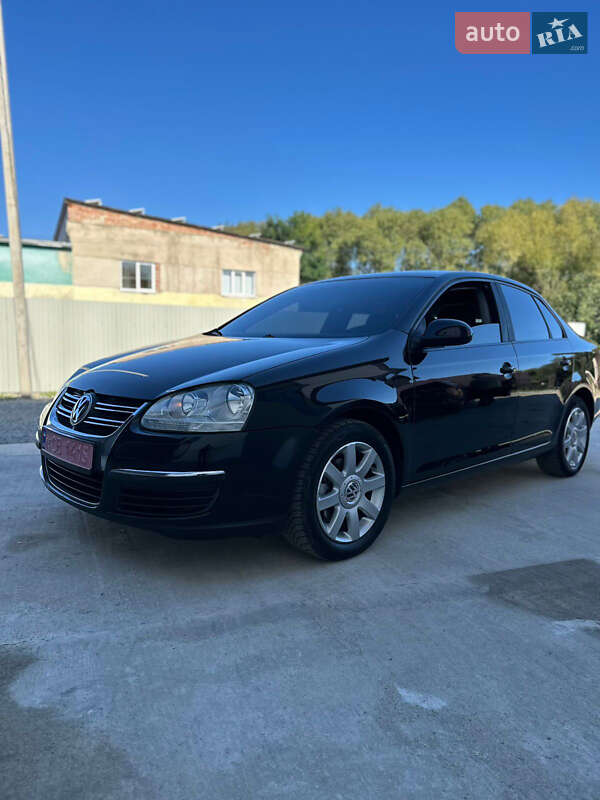 Седан Volkswagen Jetta 2006 в Надворной фото 21 Седан Volkswagen Jetta 2006 в Надворной