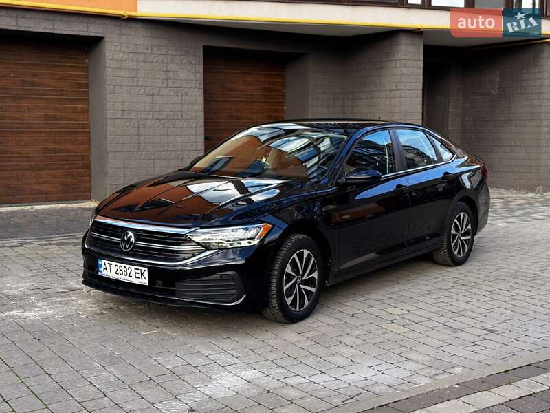 Седан Volkswagen Jetta 2022 в Ивано-Франковске