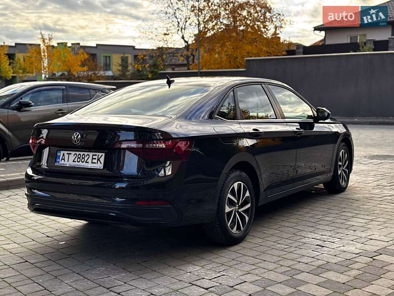 Седан Volkswagen Jetta 2022 в Ивано-Франковске
