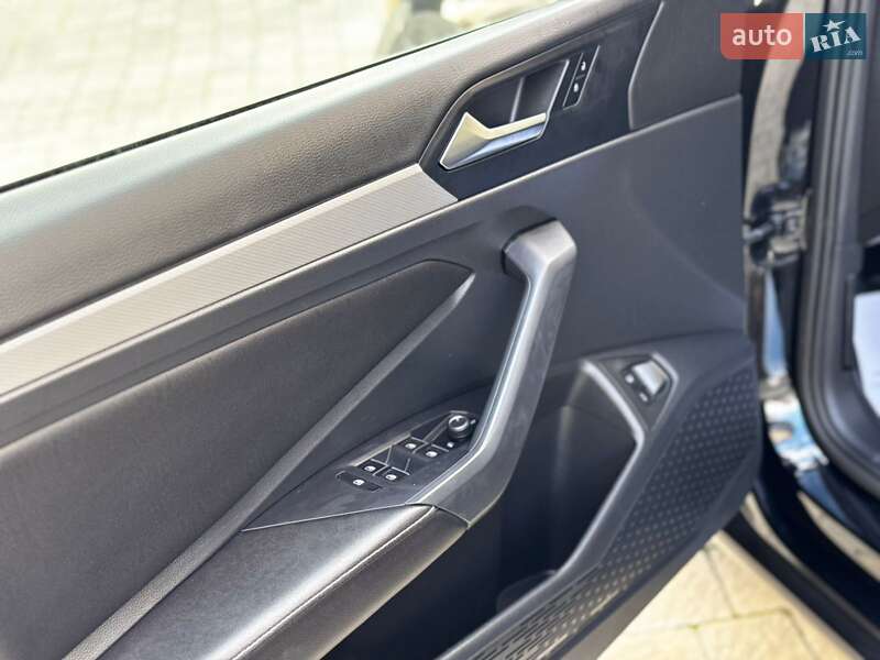 Седан Volkswagen Jetta 2022 в Ивано-Франковске