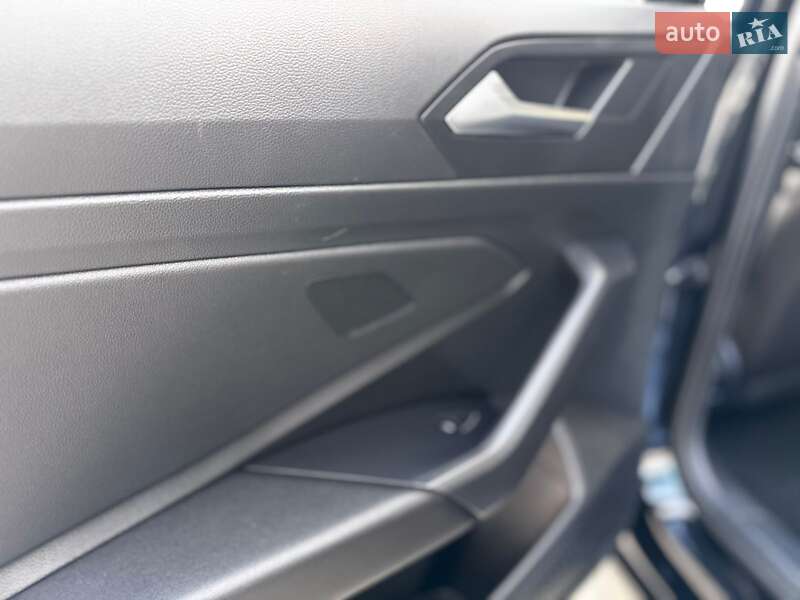 Седан Volkswagen Jetta 2022 в Ивано-Франковске