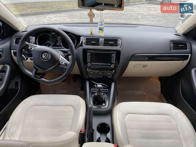 Седан Volkswagen Jetta 2016 в Виннице фото 10 Седан Volkswagen Jetta 2016 в Виннице