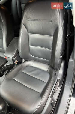 Седан Volkswagen Jetta 2013 в 