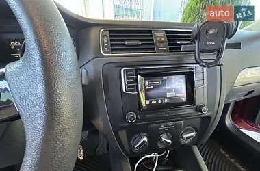 Седан Volkswagen Jetta 2017 в  фото 7 Седан Volkswagen Jetta 2017 в