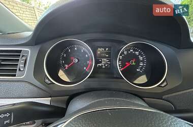 Седан Volkswagen Jetta 2017 в  фото 8 Седан Volkswagen Jetta 2017 в
