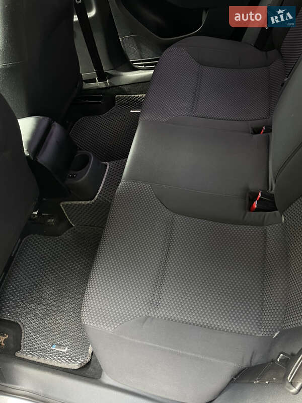 Седан Volkswagen Jetta 2010 в Киеве