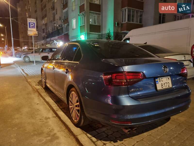 Седан Volkswagen Jetta 2014 в Львове