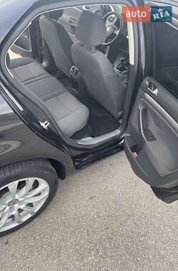 Седан Volkswagen Jetta 2008 в 