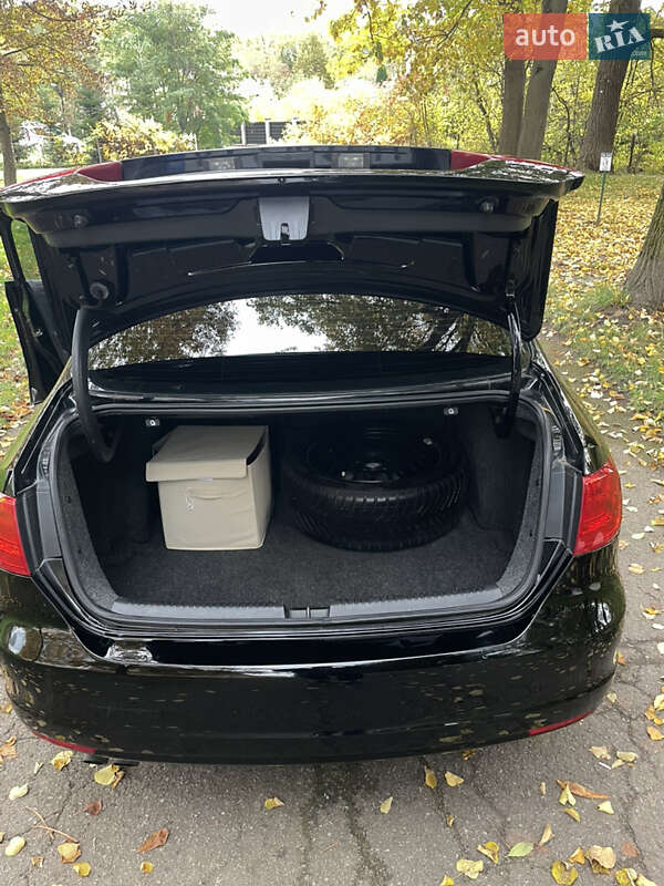 Седан Volkswagen Jetta 2012 в Калуше фото 15 Седан Volkswagen Jetta 2012 в Калуше
