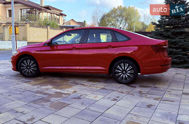 Седан Volkswagen Jetta 2020 в 