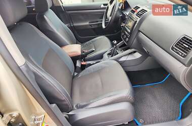 Седан Volkswagen Jetta 2008 в 