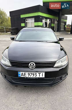 Седан Volkswagen Jetta 2012 в 