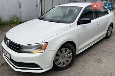 Седан Volkswagen Jetta 2016 в 