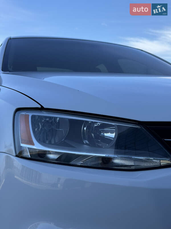 Седан Volkswagen Jetta 2013 в Дніпрі фото 11 Седан Volkswagen Jetta 2013 в Дніпрі