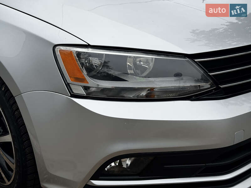 Седан Volkswagen Jetta 2016 в Києві