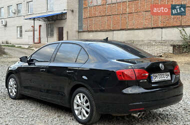 Седан Volkswagen Jetta 2012 в 