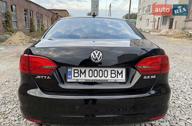 Седан Volkswagen Jetta 2012 в 