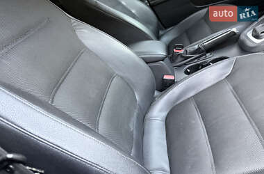 Седан Volkswagen Jetta 2012 в 