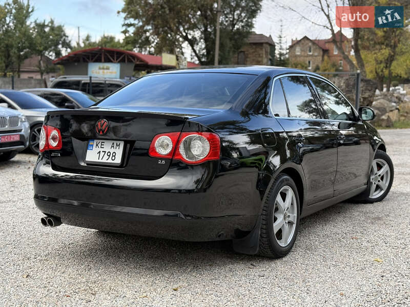 Седан Volkswagen Jetta 2006 в Новомосковске фото 8 Седан Volkswagen Jetta 2006 в Новомосковске