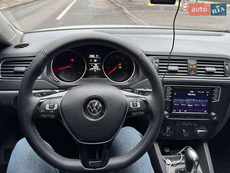 Седан Volkswagen Jetta 2016 в Харькове