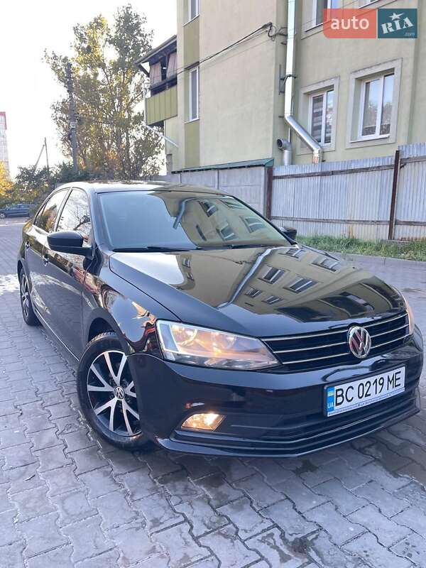 Седан Volkswagen Jetta 2016 в Львове фото Седан Volkswagen Jetta 2016 в Львове