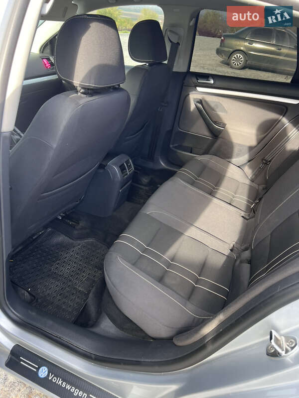 Седан Volkswagen Jetta 2010 в Мукачево фото 10 Седан Volkswagen Jetta 2010 в Мукачево