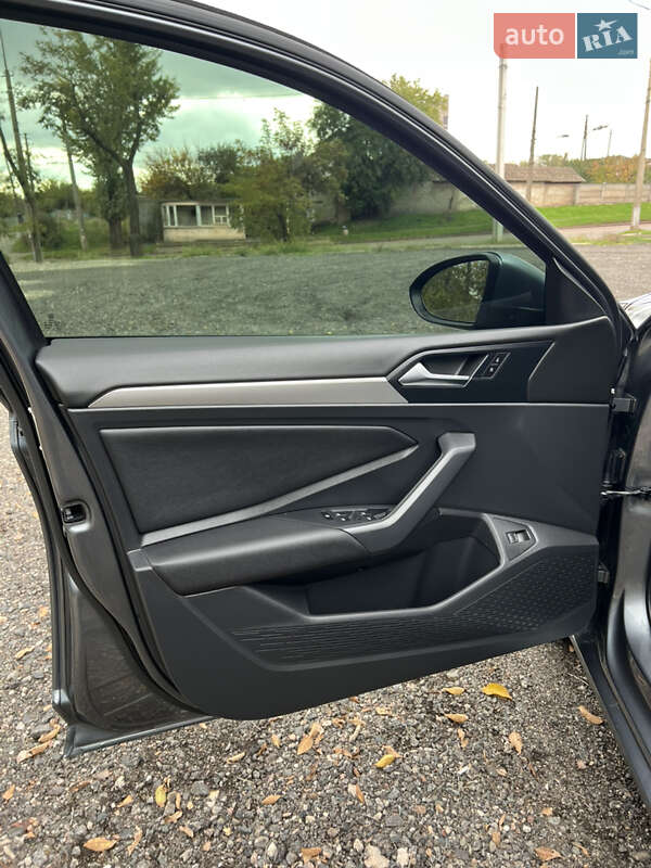 Седан Volkswagen Jetta 2018 в Кривом Роге фото 32 Седан Volkswagen Jetta 2018 в Кривом Роге