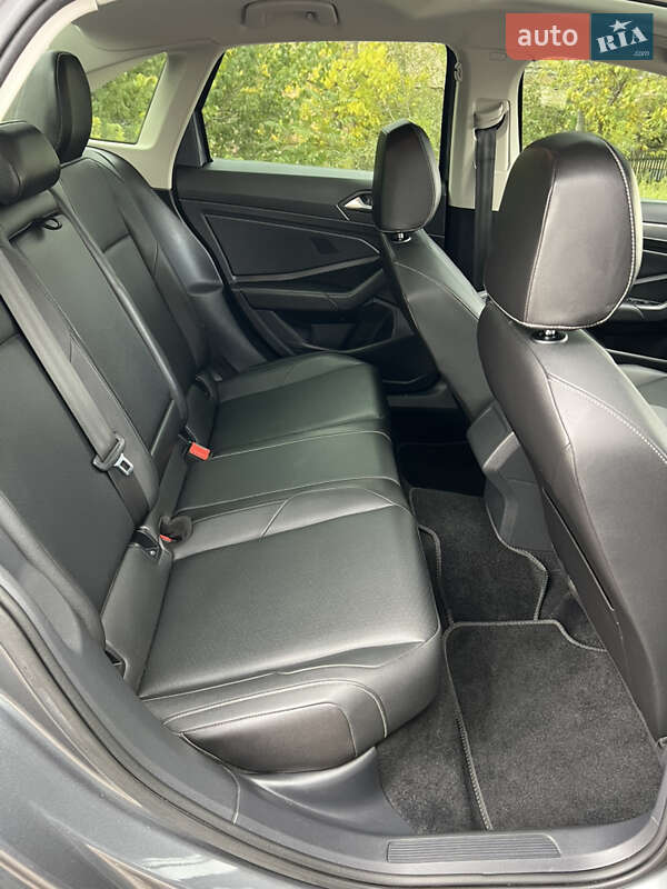 Седан Volkswagen Jetta 2018 в Кривом Роге фото 38 Седан Volkswagen Jetta 2018 в Кривом Роге