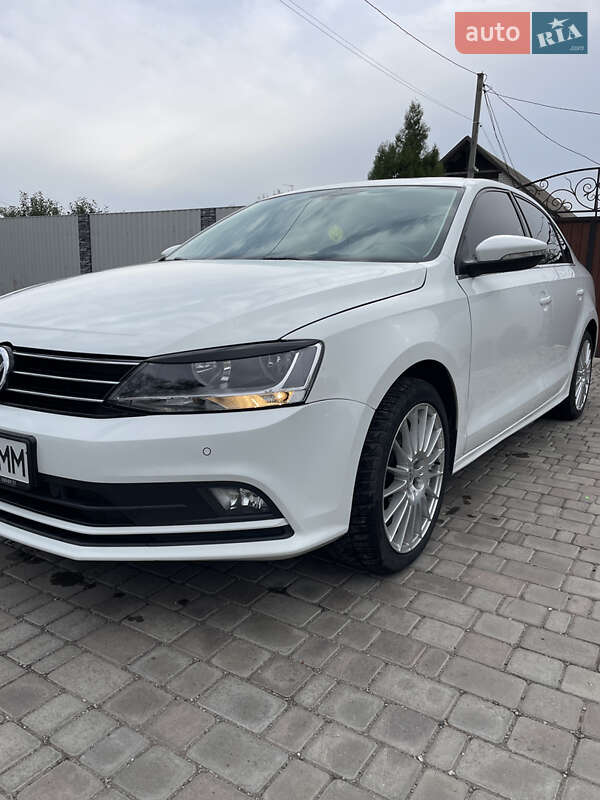 Седан Volkswagen Jetta 2016 в Магдалинівці фото 8 Седан Volkswagen Jetta 2016 в Магдалинівці