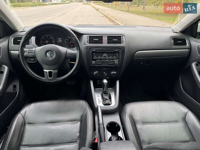 Седан Volkswagen Jetta 2013 в Запорожье фото 11 Седан Volkswagen Jetta 2013 в Запорожье