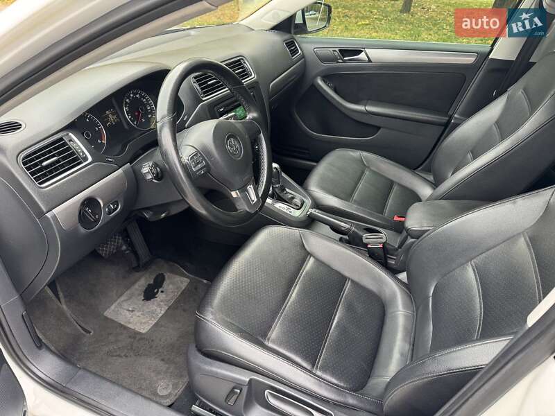 Седан Volkswagen Jetta 2013 в Запорожье фото 16 Седан Volkswagen Jetta 2013 в Запорожье
