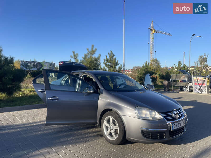 Седан Volkswagen Jetta 2005 в Хмельницькому фото 4 Седан Volkswagen Jetta 2005 в Хмельницькому