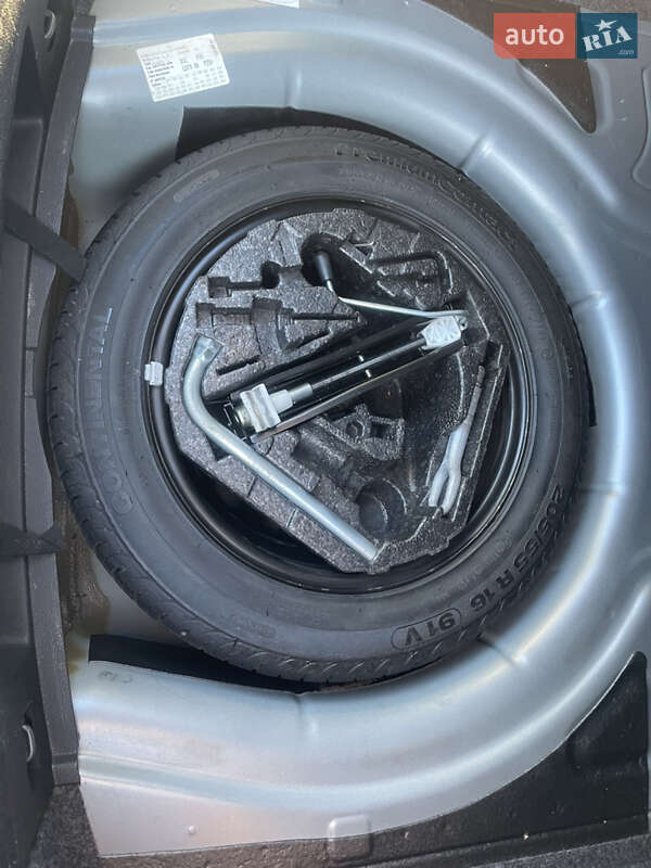 Седан Volkswagen Jetta 2005 в Хмельницькому фото 22 Седан Volkswagen Jetta 2005 в Хмельницькому