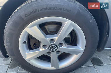 Седан Volkswagen Jetta 2005 в  фото 23 Седан Volkswagen Jetta 2005 в