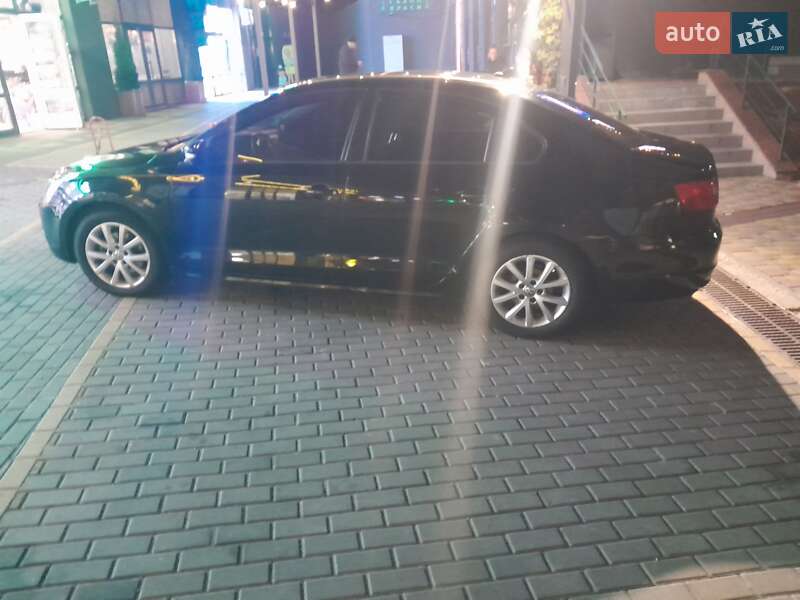 Седан Volkswagen Jetta 2011 в Києві фото 4 Седан Volkswagen Jetta 2011 в Києві