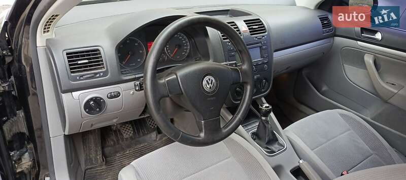 Седан Volkswagen Jetta 2006 в Лубнах